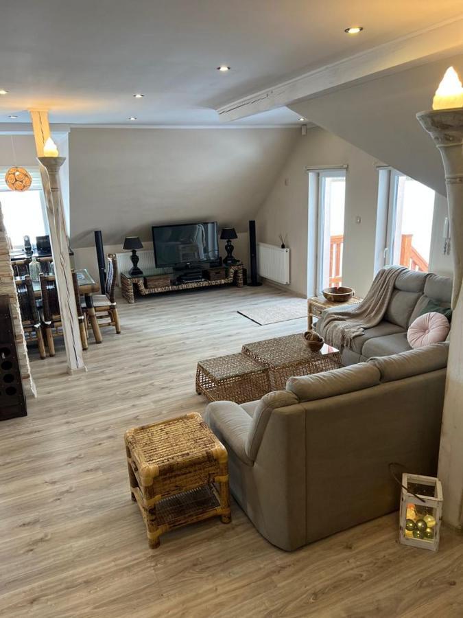Liwa Garden Krzywa 11 Apartment Bagian luar foto
